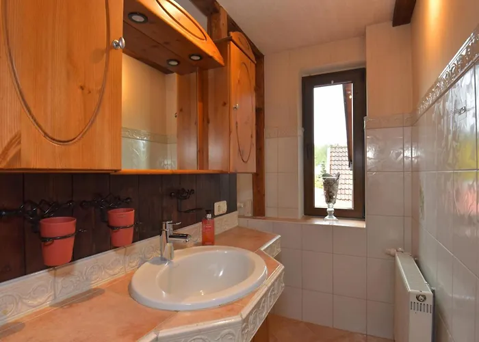 Erna * Kurort Steinbach-Hallenberg